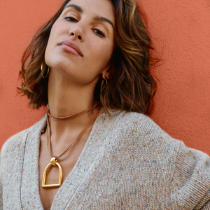 Collar Estribo Cuero