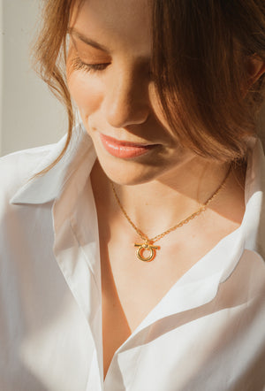 Collar Omega Mini - Bañado en Oro